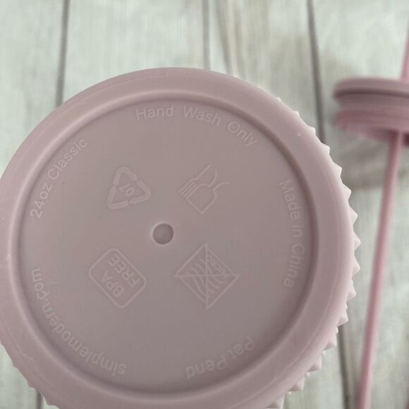 Simple modern classic textured 24oz tumbler w/straw light pink - Picture 7 of 10